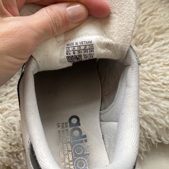 Adidas Samba - Picture 2 of 3